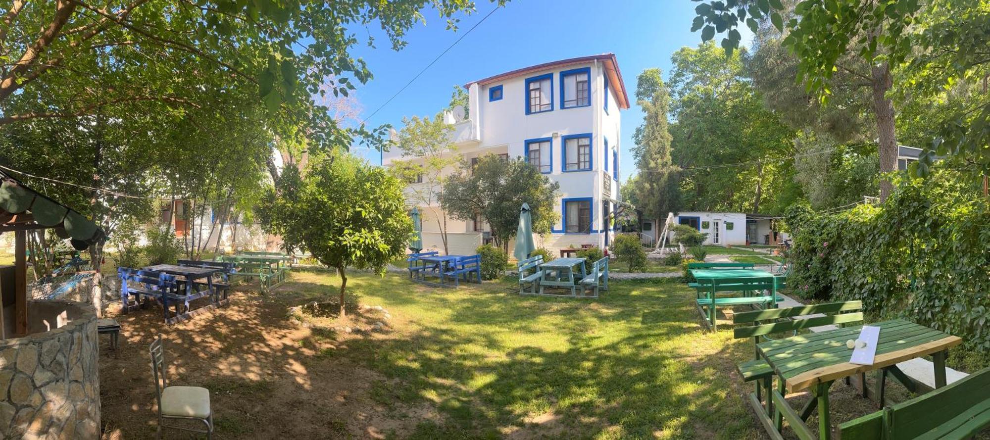 Sakliderebutikotel Edremit  Exteriör bild